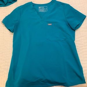 FIGS SCRUB TOP - TEAL